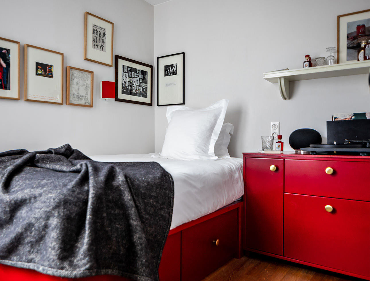 le-pigalle-hotel-single-room-decor