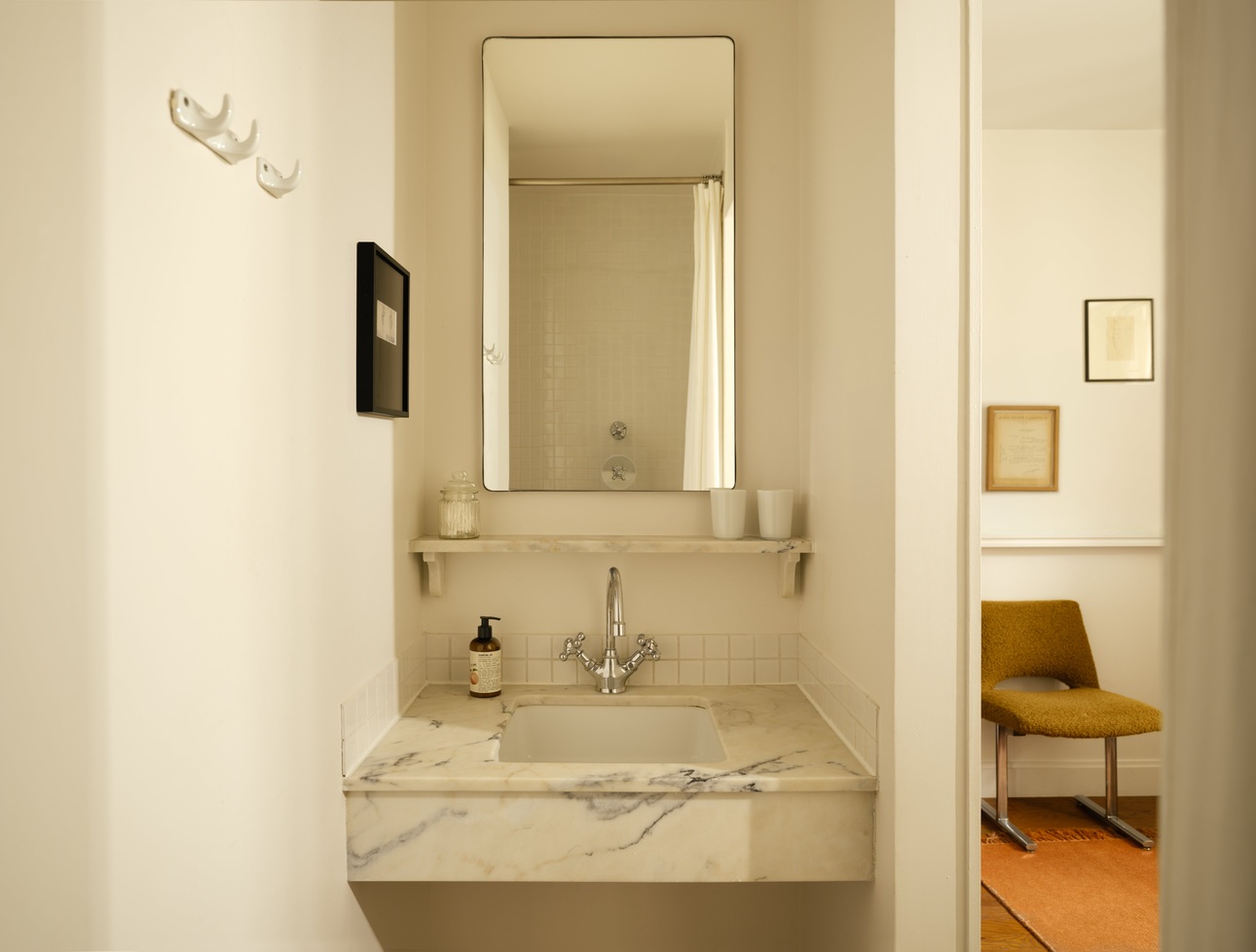 le-pigalle-hotel-room-view-bathroom-1