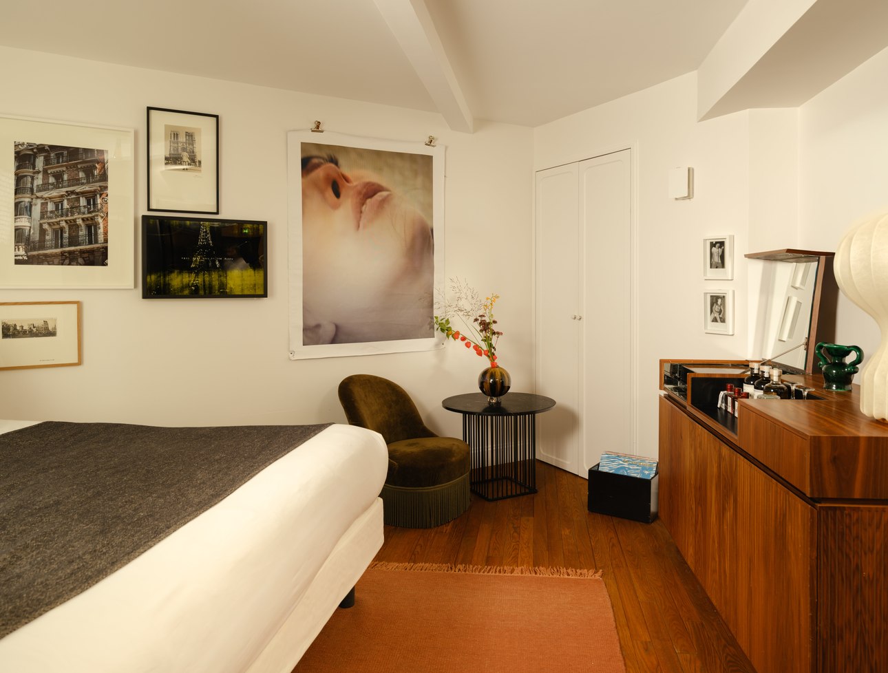 boutique-hotel-double-room-le-pigalle-paris-4