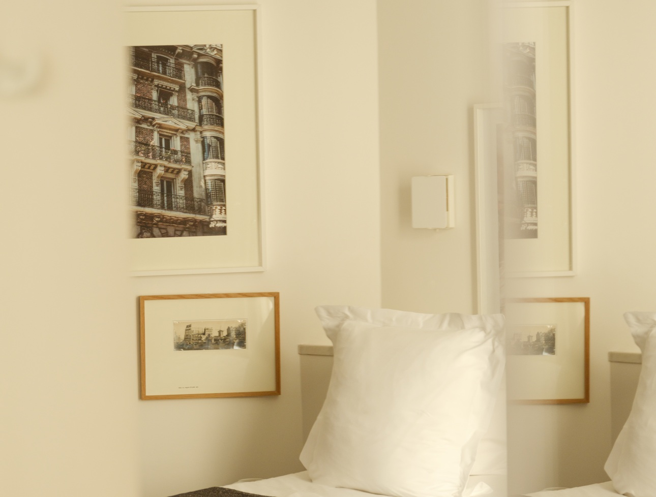 boutique-hotel-double-room-le-pigalle-paris-6
